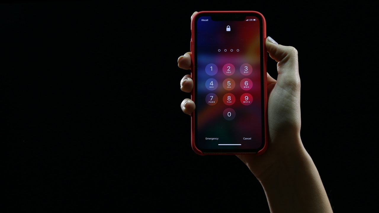 Comment déverrouiller un iPhone ou un Android lorsque vous avez oublié votre code PIN, schéma ou mot de passe