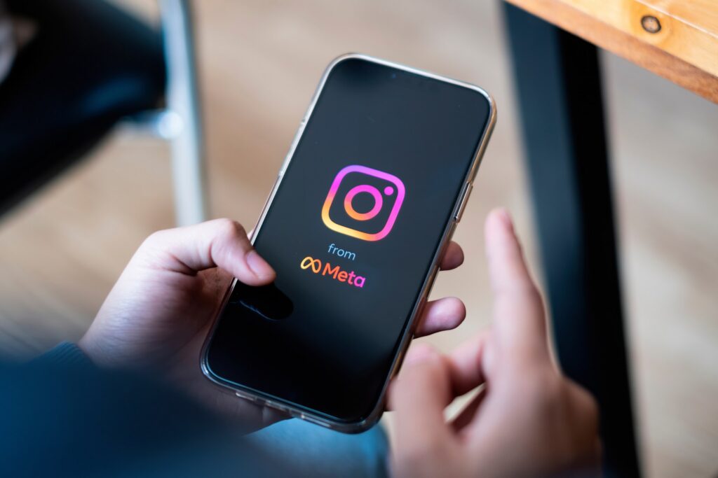 Screen story insta : Instagram prévient-il vraiment l’auteur ?